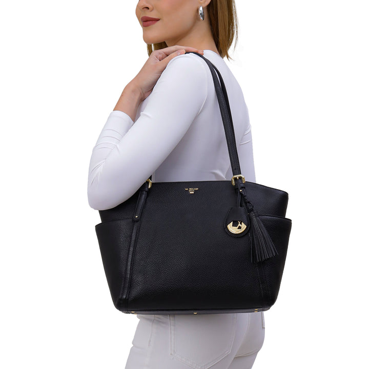 Medium Wax Leather Shoulder Bag - Black