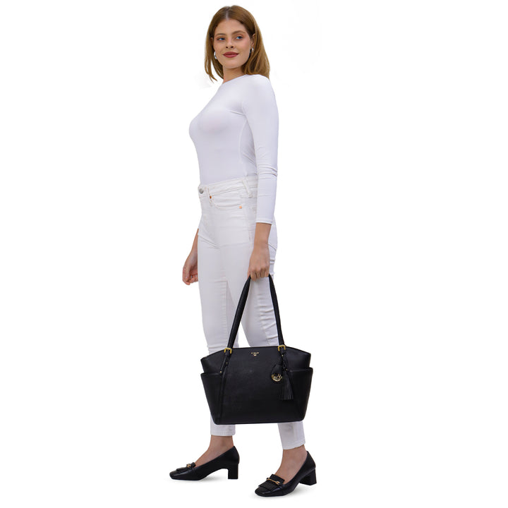 Medium Wax Leather Shoulder Bag - Black
