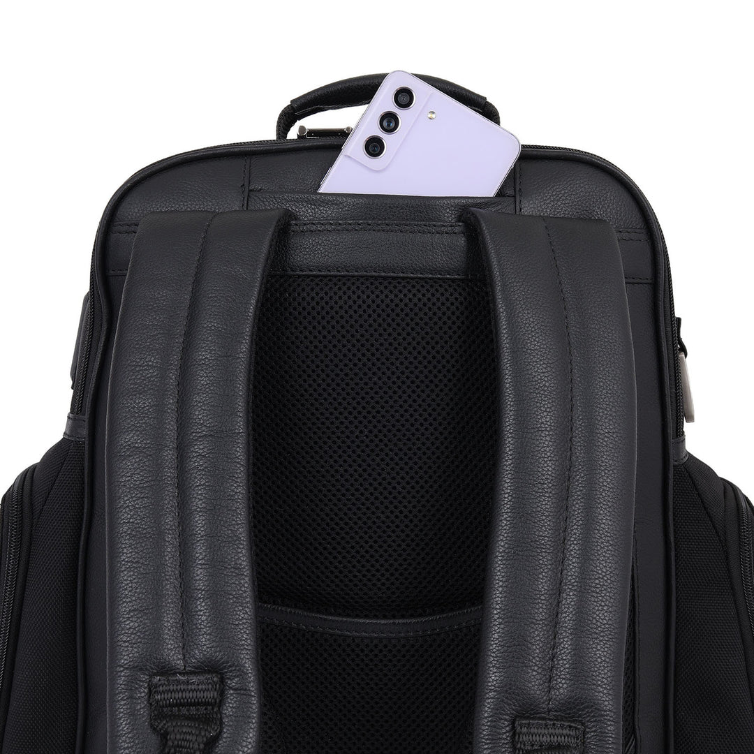 Mova Backpack (M) - Black
